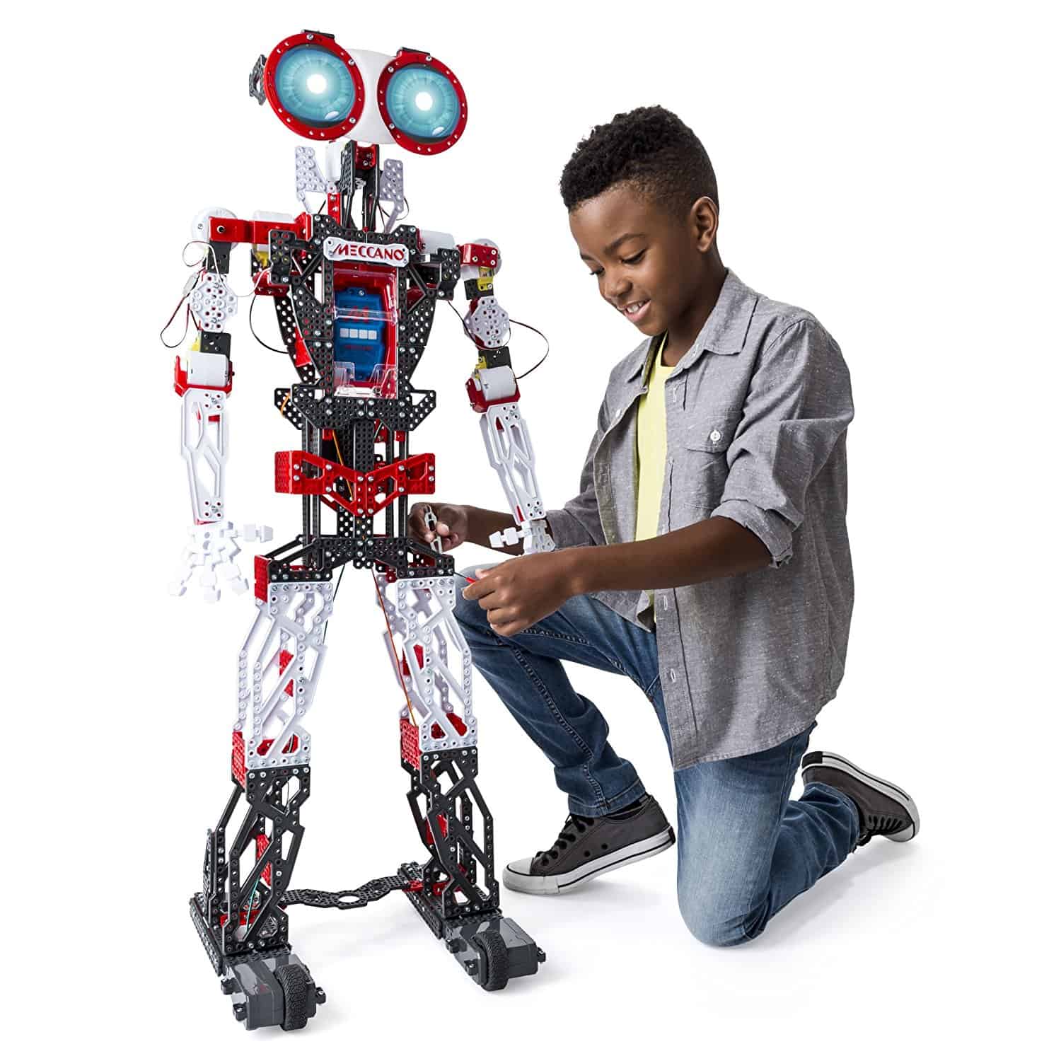 Мальчик купил робота. Робот Meccanoid g15ks. Электронный конструктор робот Meccanoid XL 2.0. Meccano Meccanoid. Meccano робот Меканоид.