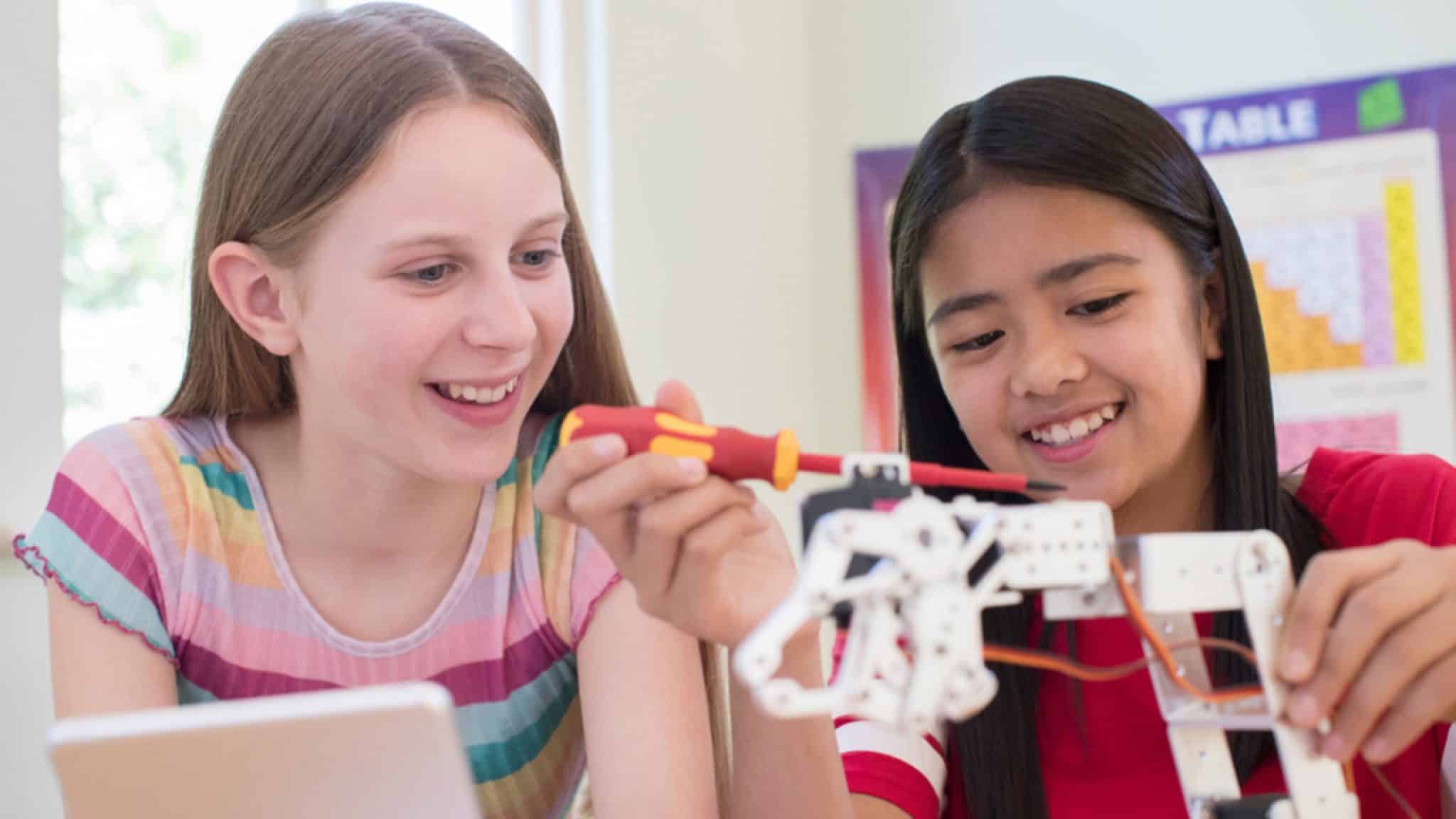 7 Best STEM Toys For Girls STEM Girl Power 2024